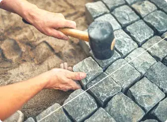 Aménagement extérieur à Montceau-les-Mines : créez un espace convivial pour vos proches